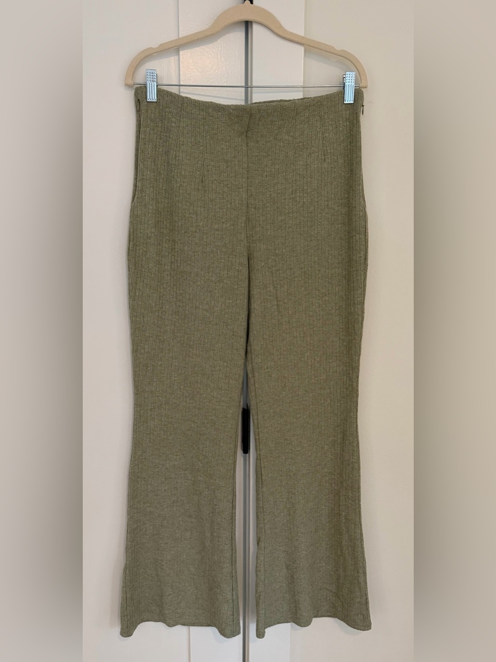 HALARA Olive Ribbed Wide-Leg Knit Pants | Size Large Regular